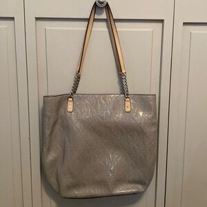 MK Michael Kors gray patent tote/purse